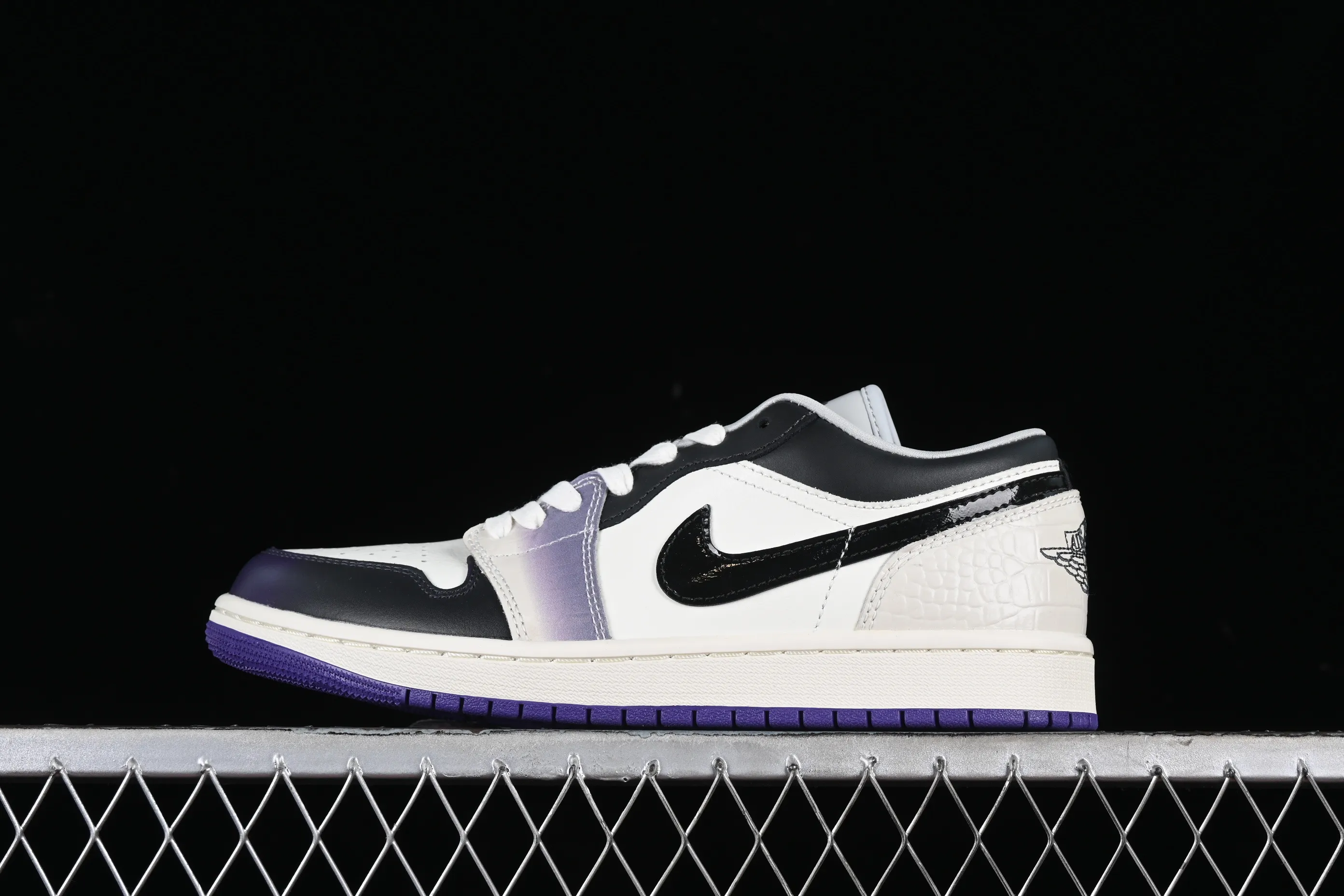 All categories Air Jordan Jordan series basketball shoes Air Jordan 1 Low G version pure original Air Jordan 1 Low "Purple" AJ1 Joe 1 white black purple low-top cultural casual sneakers HF5759-101